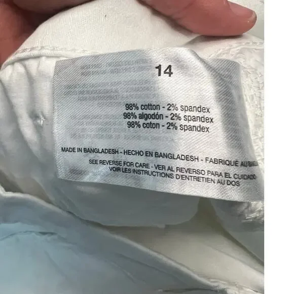 Gloria Vanderbilt Women's Chino Shorts, NWT, Size 14, White, Cotton, 5" inseam - Picture 8 of 8